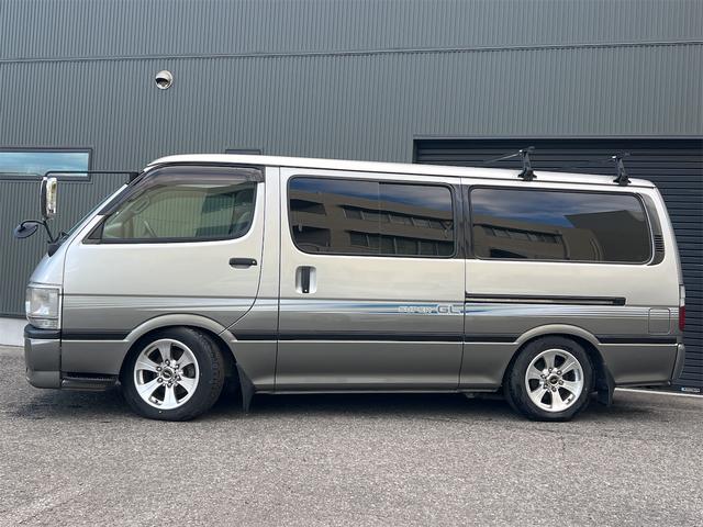 ハイエースバン ロングスーパーGL ローダウン 社外アルミホール ルーフキャリア 純正デカール ヒッチメンバー ベッドキット ダブルエアコン(3枚目)