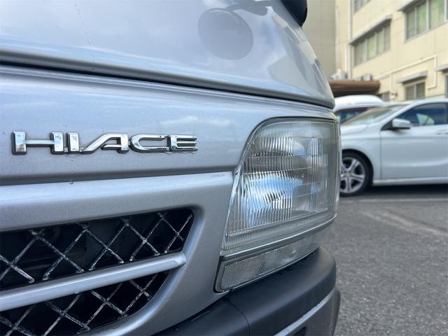 ハイエースバン ロングスーパーGL ローダウン 社外アルミホール ルーフキャリア 純正デカール ヒッチメンバー ベッドキット ダブルエアコン(8枚目)