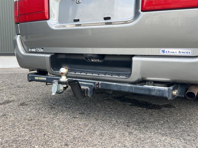 ハイエースバン ロングスーパーGL ローダウン 社外アルミホール ルーフキャリア 純正デカール ヒッチメンバー ベッドキット ダブルエアコン(19枚目)