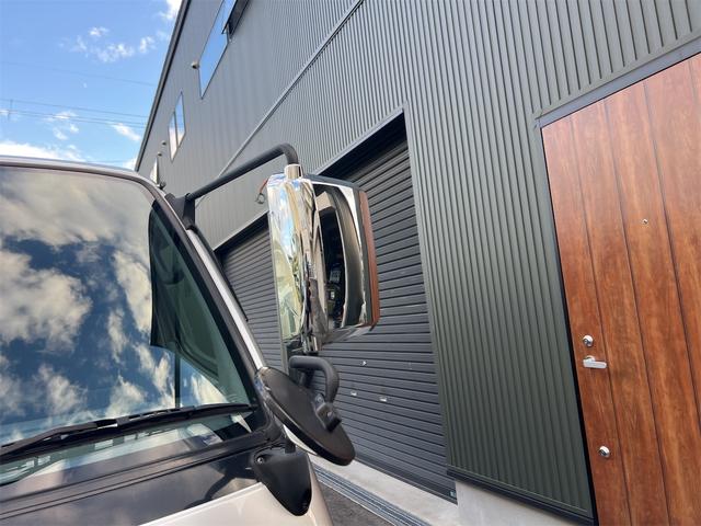 ハイエースバン ロングスーパーGL ローダウン 社外アルミホール ルーフキャリア 純正デカール ヒッチメンバー ベッドキット ダブルエアコン(24枚目)