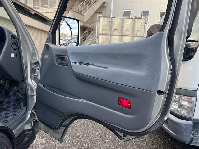 ハイエースバン ロングスーパーGL ローダウン 社外アルミホール ルーフキャリア 純正デカール ヒッチメンバー ベッドキット ダブルエアコン(29枚目)