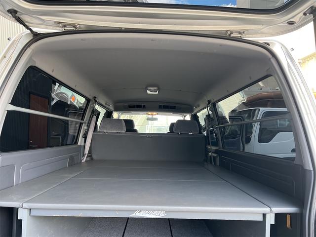 ハイエースバン ロングスーパーGL ローダウン 社外アルミホール ルーフキャリア 純正デカール ヒッチメンバー ベッドキット ダブルエアコン(32枚目)