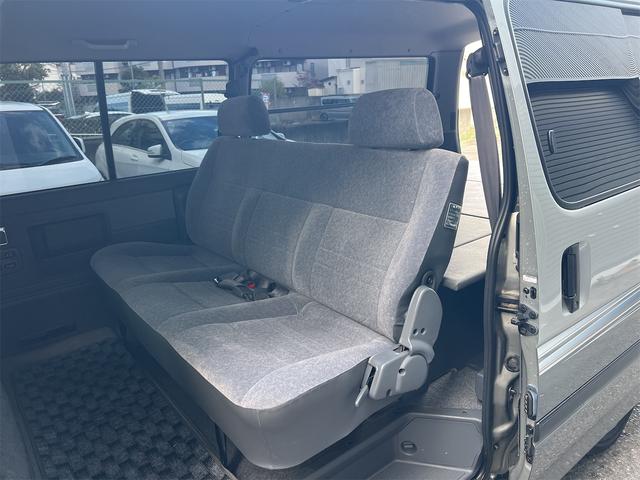 ハイエースバン ロングスーパーGL ローダウン 社外アルミホール ルーフキャリア 純正デカール ヒッチメンバー ベッドキット ダブルエアコン(33枚目)