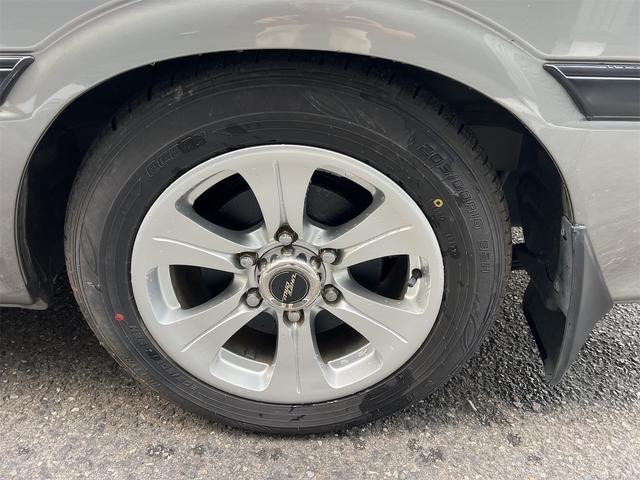 ハイエースバン ロングスーパーGL ローダウン 社外アルミホール ルーフキャリア 純正デカール ヒッチメンバー ベッドキット ダブルエアコン(37枚目)