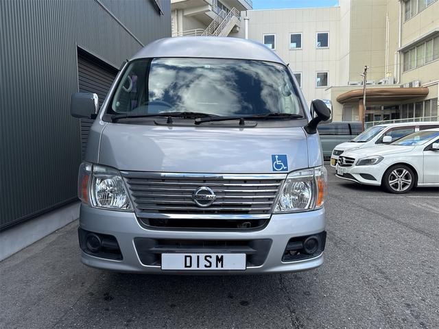 キャラバンバス 　福祉車両チェアキャブリフター車いす２基１０人乗り８ナンバー（2枚目）