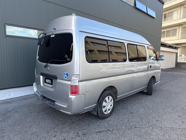 キャラバンバス 　福祉車両チェアキャブリフター車いす２基１０人乗り８ナンバー（9枚目）