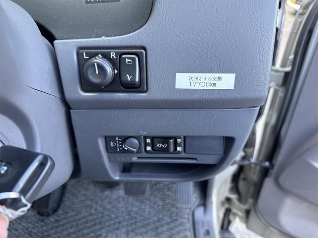 キャラバンバス 　福祉車両チェアキャブリフター車いす２基１０人乗り８ナンバー（15枚目）