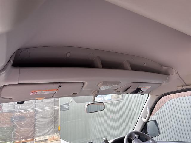 キャラバンバス 　福祉車両チェアキャブリフター車いす２基１０人乗り８ナンバー（22枚目）