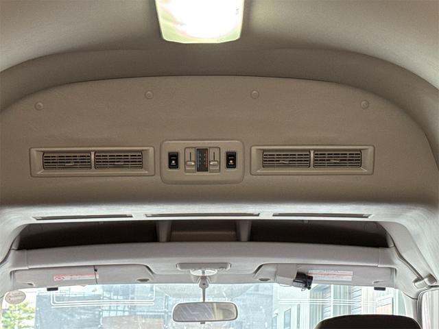 キャラバンバス 　福祉車両チェアキャブリフター車いす２基１０人乗り８ナンバー（43枚目）