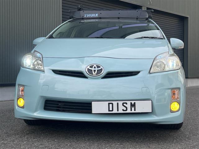 プリウス Ｓ　ローダウン　ツーリングアルミホイール　スーリー　バンパースムージング　社外ナビ　バックカメラ　Ｂｌｕｅｔｏｏｔｈ（8枚目）