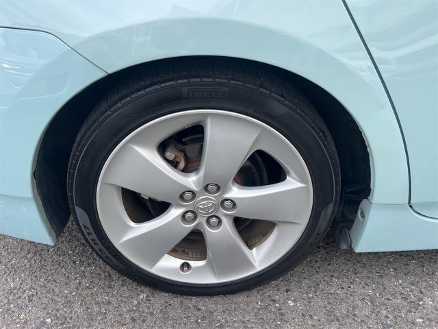 プリウス Ｓ　ローダウン　ツーリングアルミホイール　スーリー　バンパースムージング　社外ナビ　バックカメラ　Ｂｌｕｅｔｏｏｔｈ（22枚目）