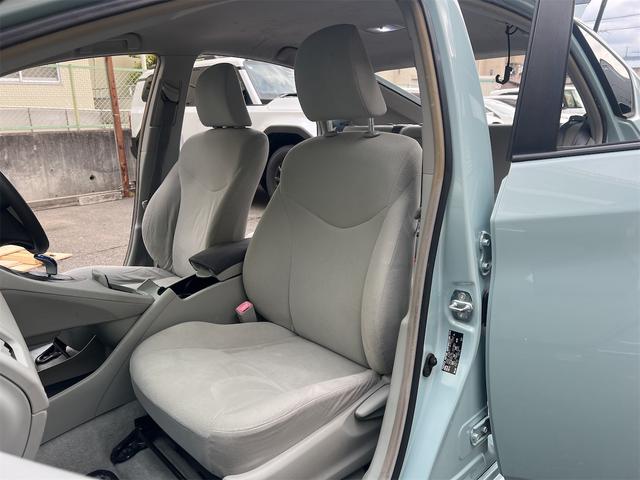 プリウス Ｓ　ローダウン　ツーリングアルミホイール　スーリー　バンパースムージング　社外ナビ　バックカメラ　Ｂｌｕｅｔｏｏｔｈ（27枚目）