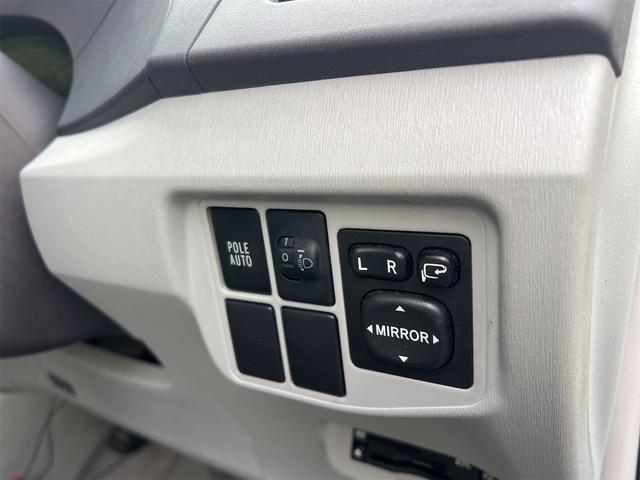 プリウス Ｓ　ローダウン　ツーリングアルミホイール　スーリー　バンパースムージング　社外ナビ　バックカメラ　Ｂｌｕｅｔｏｏｔｈ（33枚目）