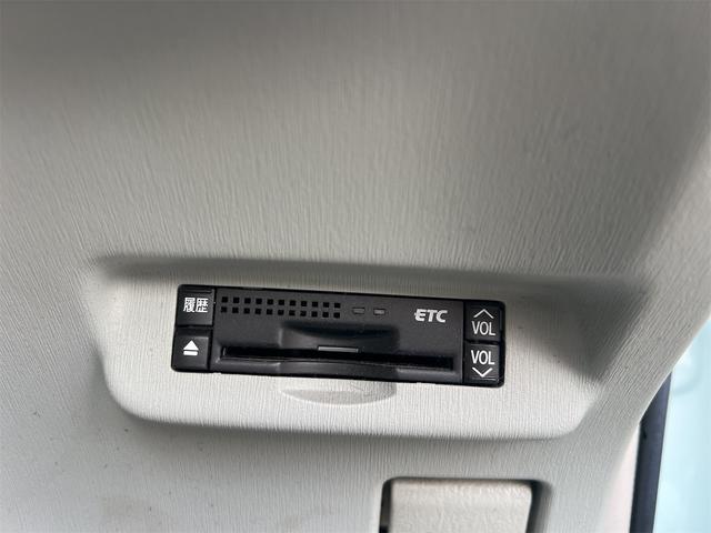 プリウス Ｓ　ローダウン　ツーリングアルミホイール　スーリー　バンパースムージング　社外ナビ　バックカメラ　Ｂｌｕｅｔｏｏｔｈ（34枚目）