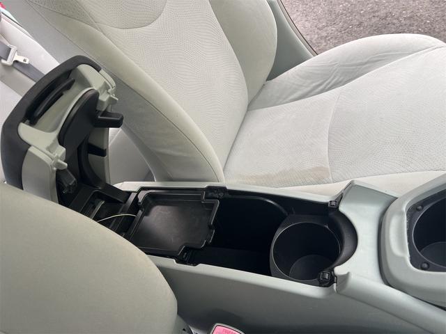プリウス Ｓ　ローダウン　ツーリングアルミホイール　スーリー　バンパースムージング　社外ナビ　バックカメラ　Ｂｌｕｅｔｏｏｔｈ（41枚目）