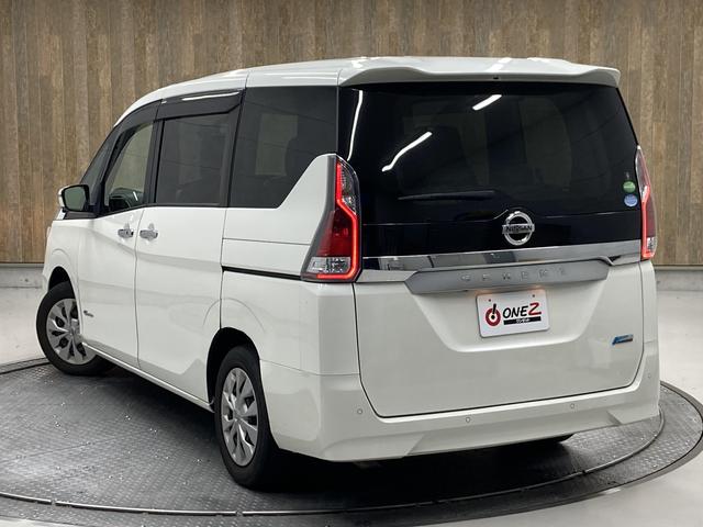 セレナ Ｘ　Ｖセレクション　全方位カメラ・駐車アシスト・前後ソナー・純正フルセグナビ・両側電動ドア・エマージェンシーブレーキ・車線逸脱警報・クルーズコントロール・ＥＴＣ２．０・Ｂｌｕｅｔｏｏｔｈ（20枚目）