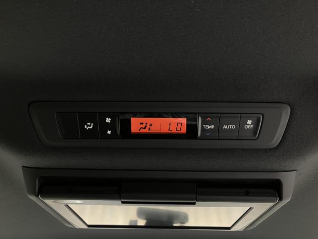 ヴォクシー ハイブリッドZS 煌II 純正10型後席モニター・純正10型フルセグナビ・両側電動ドア・クリアランスソナー・衝突軽減ブレーキ・車線逸脱警報・シートヒーター・純正16インチAW・ETC2.0・LEDヘッドライト・ドラレコ・スマー(10枚目)