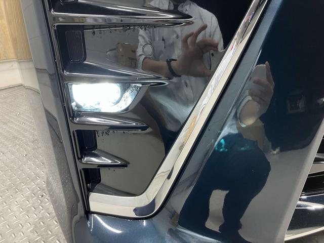 ヴォクシー ハイブリッドZS 煌II 純正10型後席モニター・純正10型フルセグナビ・両側電動ドア・クリアランスソナー・衝突軽減ブレーキ・車線逸脱警報・シートヒーター・純正16インチAW・ETC2.0・LEDヘッドライト・ドラレコ・スマー(29枚目)