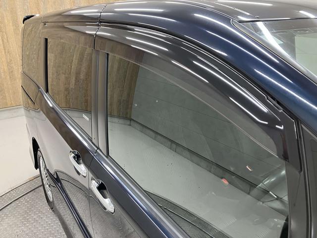 ヴォクシー ハイブリッドZS 煌II 純正10型後席モニター・純正10型フルセグナビ・両側電動ドア・クリアランスソナー・衝突軽減ブレーキ・車線逸脱警報・シートヒーター・純正16インチAW・ETC2.0・LEDヘッドライト・ドラレコ・スマー(31枚目)