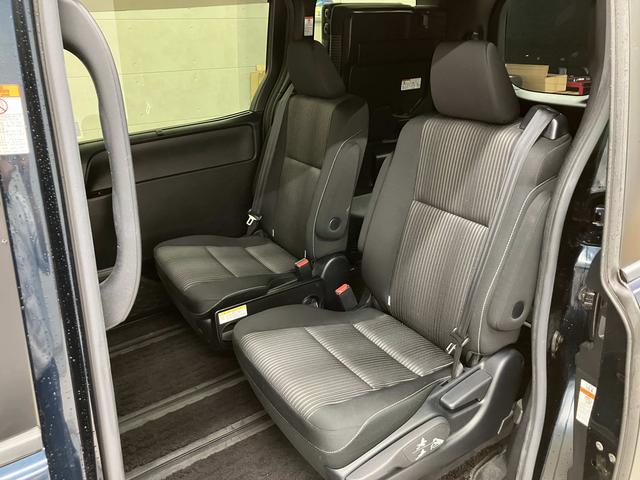 ヴォクシー ハイブリッドZS 煌II 純正10型後席モニター・純正10型フルセグナビ・両側電動ドア・クリアランスソナー・衝突軽減ブレーキ・車線逸脱警報・シートヒーター・純正16インチAW・ETC2.0・LEDヘッドライト・ドラレコ・スマー(48枚目)