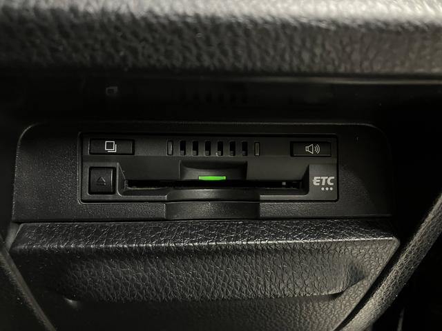 ヴォクシー ハイブリッドZS 煌II 純正10型後席モニター・純正10型フルセグナビ・両側電動ドア・クリアランスソナー・衝突軽減ブレーキ・車線逸脱警報・シートヒーター・純正16インチAW・ETC2.0・LEDヘッドライト・ドラレコ・スマー(72枚目)