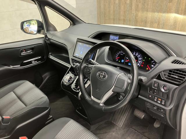 ヴォクシー ZS 煌II 両側パワースライドドア・純正9型フルセグナビ・衝突軽減ブレーキ・インテリジェントクリアランスソナー・車線逸脱警報・純正16インチAW・ETC・LEDヘッドライト・オートハイビーム・バックカメラ・スマー(47枚目)