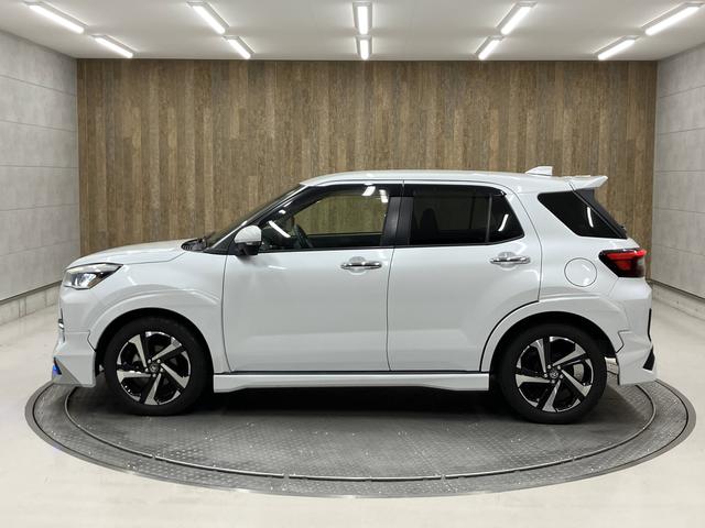 ライズ Z パノラミックビューモニター・モデリスタフルエアロ・純正9型SDナビ・スマアシ・後側方車両検知・純正17インチAW・シートヒーター・コーナーセンサー・前後ドラレコ・LEDヘッドライト・誤発進抑制機能・E(42枚目)