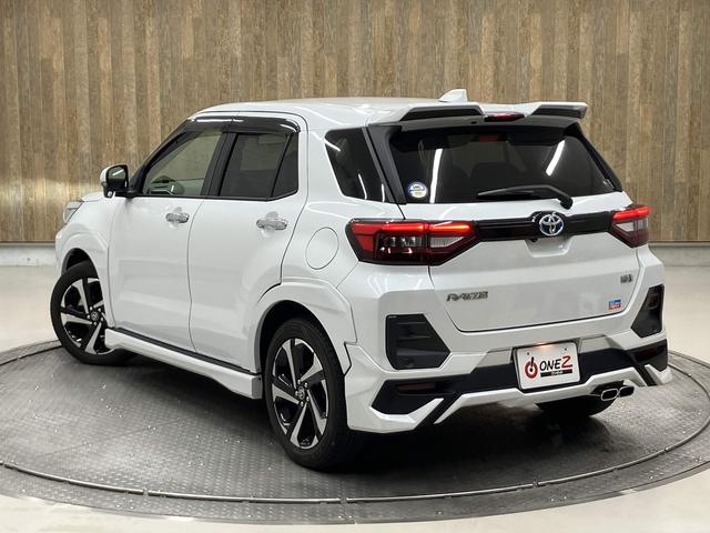 ライズ Z パノラミックビューモニター・モデリスタフルエアロ・純正9型SDナビ・スマアシ・後側方車両検知・純正17インチAW・シートヒーター・コーナーセンサー・前後ドラレコ・LEDヘッドライト・誤発進抑制機能・E(45枚目)