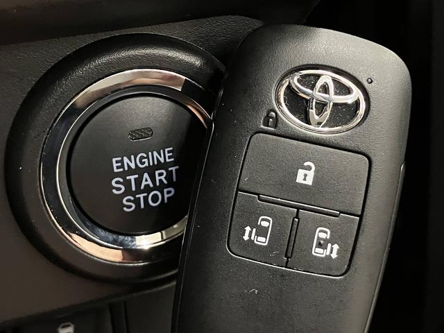 ルーミー カスタムG パノラミックビューモニター・純正9型ディスプレイオーディオ・両側電動ドア・スマアシ・コーナーセンサー・衝突軽減ブレーキ・車線逸脱警報・誤発進抑制機能純正14インチAW・フルセグ・ETC・Bluetoo(7枚目)