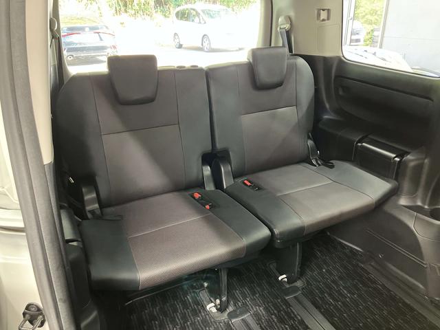 エスクァイア Gi TRDフルエアロ・両側電動ドア・フルセグナビ・衝突軽減ブレーキ・車線逸脱警報・シートヒーター・純正15インチアルミ・LEDヘッドライト・オートハイビーム・ETC・バックカメラ・合皮シート・スマートキー(13枚目)