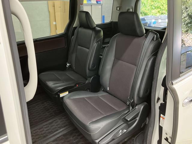 エスクァイア Gi TRDフルエアロ・両側電動ドア・フルセグナビ・衝突軽減ブレーキ・車線逸脱警報・シートヒーター・純正15インチアルミ・LEDヘッドライト・オートハイビーム・ETC・バックカメラ・合皮シート・スマートキー(49枚目)