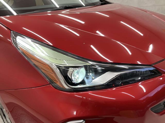 プリウス Ａプレミアム　ツーリングセレクション　純正フルセグナビ・バックカメラ・衝突軽減ブレーキ・本革電動シート・ヘッドアップディスプレイ・純正１７インチＡＷ・駐車支援・後側方車両検知・ＬＥＤヘッドライト・シートヒーター・ＥＴＣ・Ｂｌｕｅｔｏｏｔｈ（28枚目）