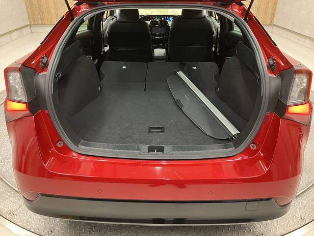 プリウス Ａプレミアム　ツーリングセレクション　純正フルセグナビ・バックカメラ・衝突軽減ブレーキ・本革電動シート・ヘッドアップディスプレイ・純正１７インチＡＷ・駐車支援・後側方車両検知・ＬＥＤヘッドライト・シートヒーター・ＥＴＣ・Ｂｌｕｅｔｏｏｔｈ（50枚目）