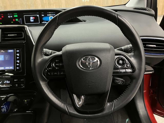 プリウス Ａプレミアム　ツーリングセレクション　純正フルセグナビ・バックカメラ・衝突軽減ブレーキ・本革電動シート・ヘッドアップディスプレイ・純正１７インチＡＷ・駐車支援・後側方車両検知・ＬＥＤヘッドライト・シートヒーター・ＥＴＣ・Ｂｌｕｅｔｏｏｔｈ（52枚目）