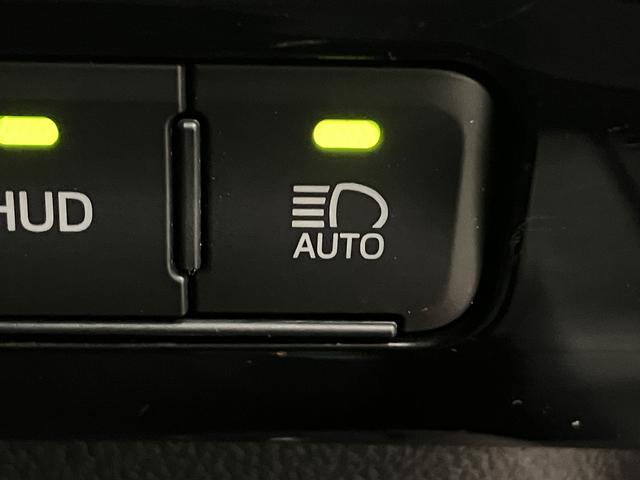 プリウス Ａプレミアム　ツーリングセレクション　純正フルセグナビ・バックカメラ・衝突軽減ブレーキ・本革電動シート・ヘッドアップディスプレイ・純正１７インチＡＷ・駐車支援・後側方車両検知・ＬＥＤヘッドライト・シートヒーター・ＥＴＣ・Ｂｌｕｅｔｏｏｔｈ（61枚目）