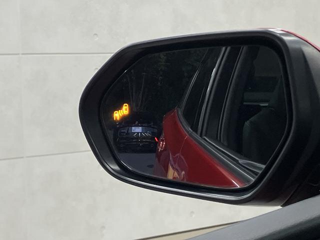 プリウス Ａプレミアム　ツーリングセレクション　純正フルセグナビ・バックカメラ・衝突軽減ブレーキ・本革電動シート・ヘッドアップディスプレイ・純正１７インチＡＷ・駐車支援・後側方車両検知・ＬＥＤヘッドライト・シートヒーター・ＥＴＣ・Ｂｌｕｅｔｏｏｔｈ（67枚目）