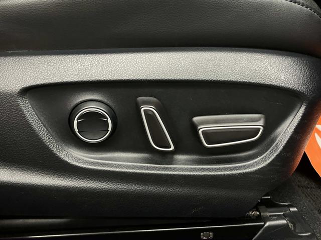 プリウス Ａプレミアム　ツーリングセレクション　純正フルセグナビ・バックカメラ・衝突軽減ブレーキ・本革電動シート・ヘッドアップディスプレイ・純正１７インチＡＷ・駐車支援・後側方車両検知・ＬＥＤヘッドライト・シートヒーター・ＥＴＣ・Ｂｌｕｅｔｏｏｔｈ（78枚目）