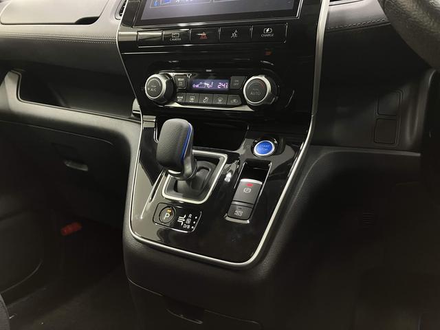 セレナ e-パワー ハイウェイスターV アラウンドビューモニター・デジタルインナーミラー・純正10型後席モニター・純正10型フルセグナビ・プロパイロット・両側電動ドア・前後ソナー・純正15インチAW・後側方車両検知・LEDヘッドライト・後退(61枚目)