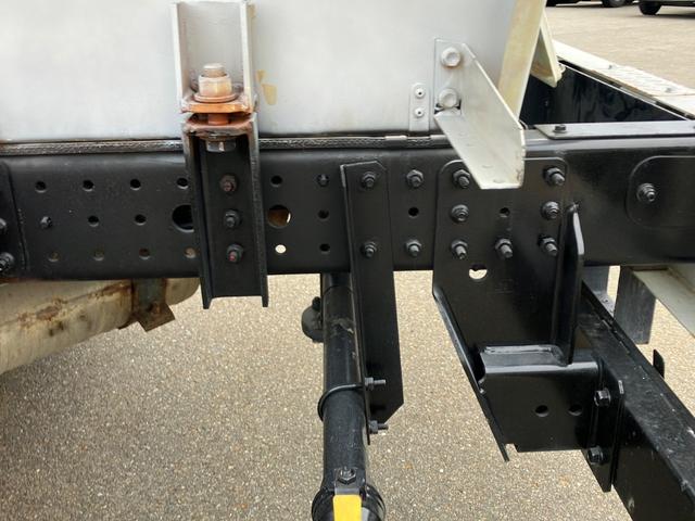 キャンター 散水車/上物極東製/ワイド/5速マニュアル/ETC/ターボ/175馬力!(16枚目)