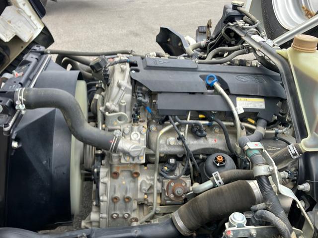 キャンター 散水車/上物極東製/ワイド/5速マニュアル/ETC/ターボ/175馬力!(19枚目)