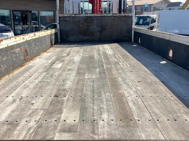 ヒノレンジャー 　クレーン付平ボディ／６ＭＴ／ユニック製（ＵＲＧ３４４）／４段ブーム／ラジコンフックイン／クレーン２．９３ｔ吊り／荷台東洋ボディ製／ロープ穴３対／ＥＴＣ／バックカメラ／１９０馬力！（10枚目）