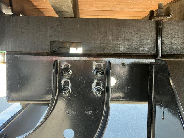 ヒノレンジャー 　クレーン付平ボディ／６ＭＴ／ユニック製（ＵＲＧ３４４）／４段ブーム／ラジコンフックイン／クレーン２．９３ｔ吊り／荷台東洋ボディ製／ロープ穴３対／ＥＴＣ／バックカメラ／１９０馬力！（18枚目）