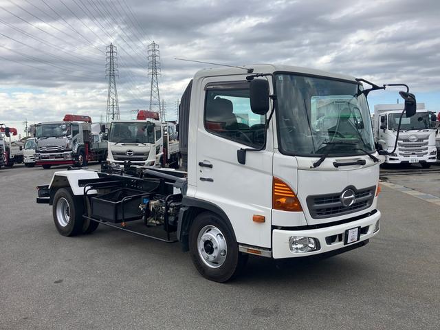 ヒノレンジャー 　フックロール／極東製・ツインホイスト／積載３．９トン／６速マニュアル／ＥＴＣ／２１０馬力！（5枚目）