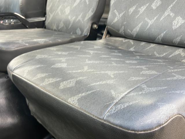 ヒノレンジャー 　フックロール／極東製・ツインホイスト／積載３．９トン／６速マニュアル／ＥＴＣ／２１０馬力！（19枚目）