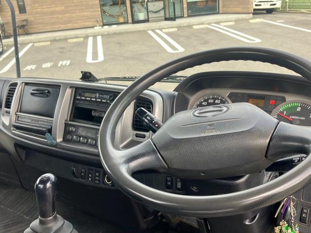 ヒノレンジャー 　フックロール／極東製・ツインホイスト／積載３．９トン／６速マニュアル／ＥＴＣ／２１０馬力！（20枚目）