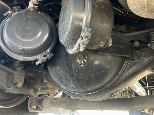 ヒノレンジャー 　アルミウイング／増トン／６速ＭＴ／後輪エアサス／トランテックス製ウイング／ラッシングレール２段／バックモニター／荷台内寸　Ｌ７．２５ｍ　×　Ｗ２．３８ｍ　×　Ｈ２．４２ｍ／２４０馬力！（18枚目）