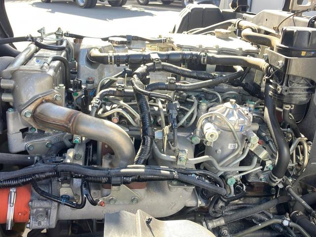 ヒノレンジャー 　アルミウイング／増トン／６速ＭＴ／後輪エアサス／トランテックス製ウイング／ラッシングレール２段／バックモニター／荷台内寸　Ｌ７．２５ｍ　×　Ｗ２．３８ｍ　×　Ｈ２．４２ｍ／２４０馬力！（19枚目）