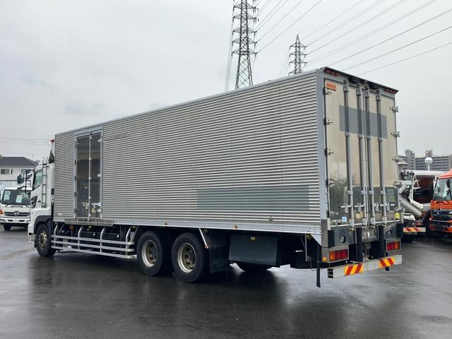 プロフィア 冷凍冷蔵バン/日本フルハーフ製/大型3軸/後輪エアサス/菱重製冷凍機/サブエンジン式/床板キーストン/左サイド扉/ジョロダーレール装備/ラッシングレール2段/バックモニター/380馬力!(7枚目)