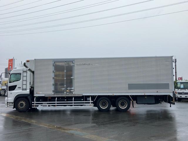 プロフィア 冷凍冷蔵バン/日本フルハーフ製/大型3軸/後輪エアサス/菱重製冷凍機/サブエンジン式/床板キーストン/左サイド扉/ジョロダーレール装備/ラッシングレール2段/バックモニター/380馬力!(8枚目)