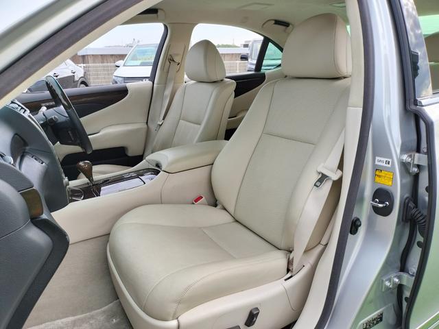 ＬＳ ＬＳ６００ｈ　Ｉパッケージ　ワンオーナー／禁煙車／本革シート／３眼ＬＥＤレンズ／パワーゲート／電動シート／純正ナビ／ＥＴＣ／バックカメラ／シートヒ－ター／シートクーラー／ステアリングヒーター／クルコン／Ｃセンサー／コンビハンドル（43枚目）